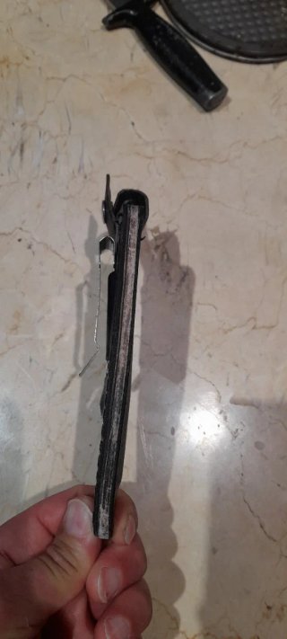 Bonita pieza artesanal vintage con funda
