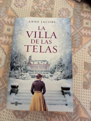La villa de las telas / The Cloth Villa