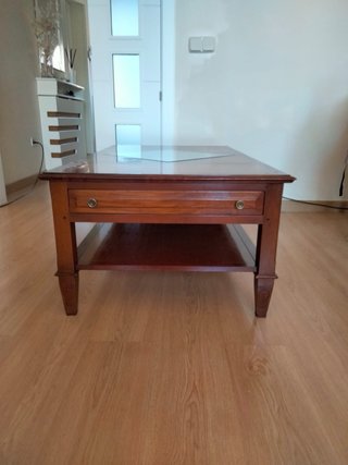 Mesa de centro de cerezo con cristal