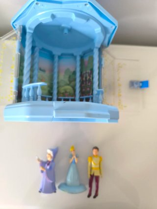 Figuras Disney Cenicienta, Príncipe y hada madrina