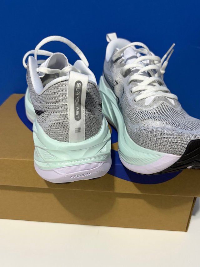 Deportivas Asics Superblast 2 Talla 42 Nuevas