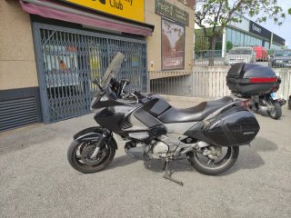 Honda Deauville 750 Negra
