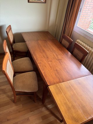 Mesa extensible madera maciza + 6 sillas