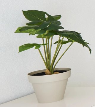 Planta Artificial Verde con Maceta Beige