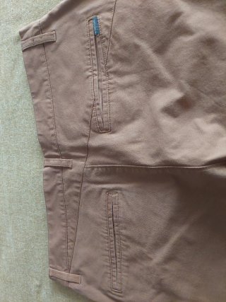 Pantalón corto hombre marrón