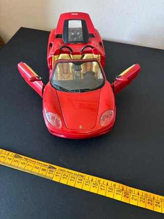 Maqueta Ferrari Roja Convertible