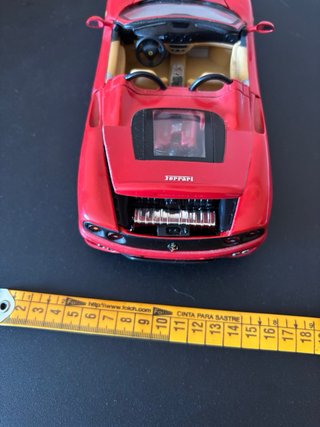 Maqueta Ferrari Roja Convertible