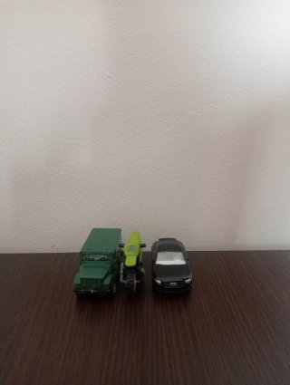 Pack 2 coches y 1 moto