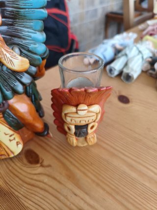 Botella y 2 Vasos Decorativos Aztecas