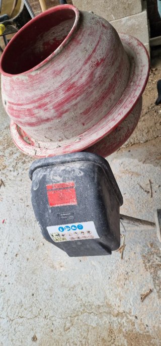 Hormigonera Eléctrica 70L 275W