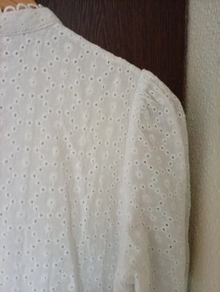 Blusa LOAVIES blanca bordada talla L