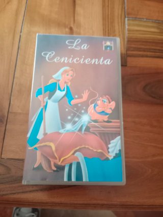 VHS La Cenicienta (Español)