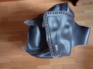 Alforjas de piel para moto custom