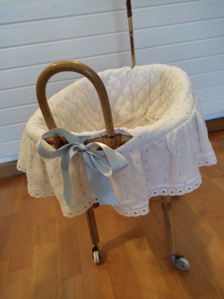 Cuna Moisés Mimbre Muñecos Bebé