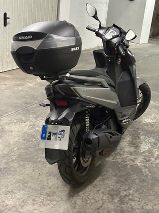 Scooter 125cc Negra/Gris Automátic