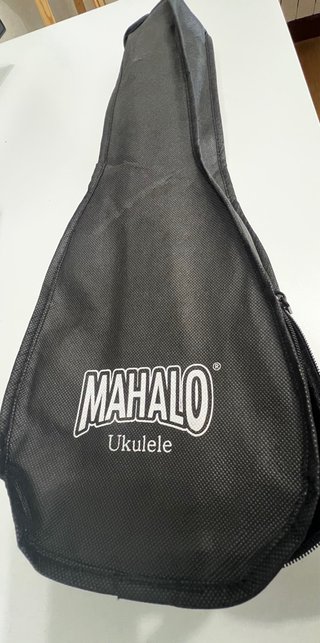 Ukelele Mahalo Rojo con funda