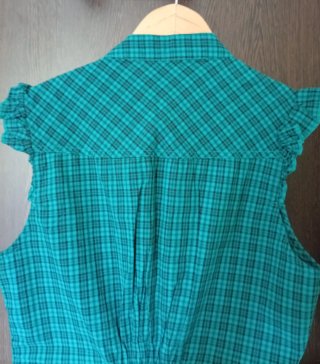 Blusa sin mangas cuadros verde y negro