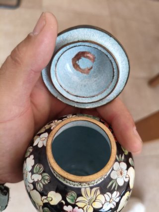 Jarrón cloisonné chino antiguo floral