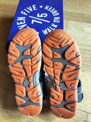 Sandalias niño Seven Five azul/naranja T.35 nuevas