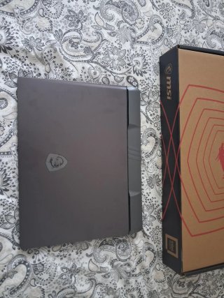 MSI Vector 16 HX A2XWHG-241ES - Portátil gaming.