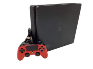 PS4 Slim 500GB Negra + Mando Rojo