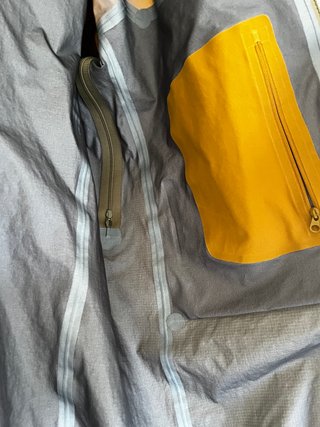 Cazadora Arc'teryx Gore-Tex Verde y Amarilla