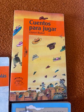 Libros y cuentos pra niños o jóvenes, todos por 8€