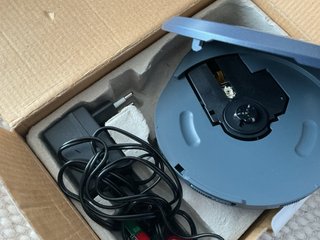 CD Portátil GRUNDIG SQUIXX