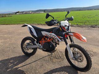 KTM 690 Enduro R Naranja/Blanca
