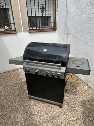 Barbacoa a gas con hornilla lateral
