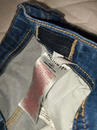 Pantalón pitillo azul