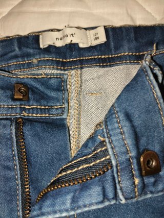 Pantalón pitillo azul