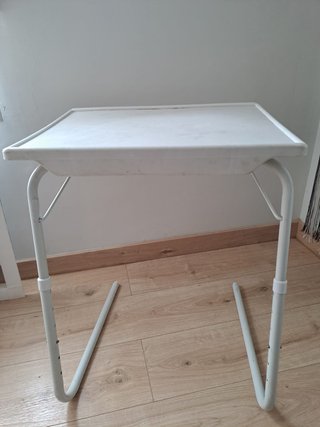 Mesa auxiliar regulable