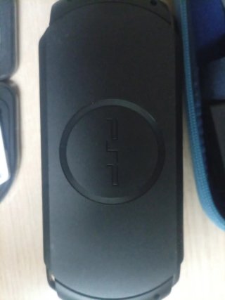 PSP E1004 Negra +Juegos