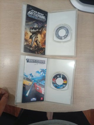 PSP E1004 Negra +Juegos