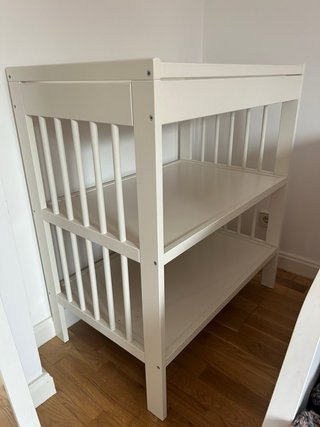 Cambiador de bebé blanco
