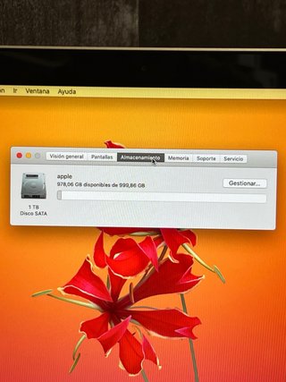 MacBook Pro Core i5 8GB RAM 1TB