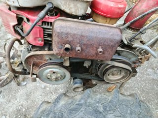 Motocultor Honda con fresas
