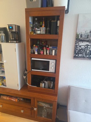 Mueble de salón madera y cristal