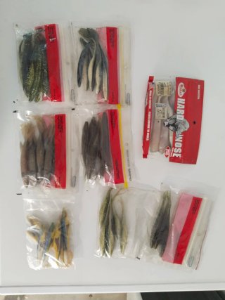 Lote señuelos pesca blandos jerkbait