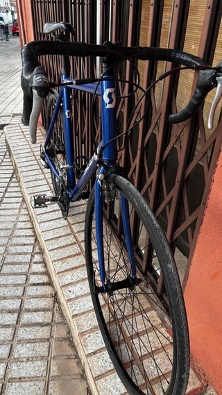 Bicicleta de carretera azul Decathlon talla L