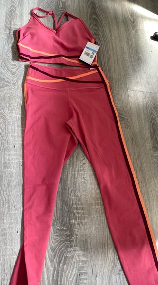 Conjunto deportivo Nike top y leggings