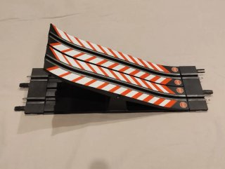 Pista Basculante para circuito  marca Carrera.