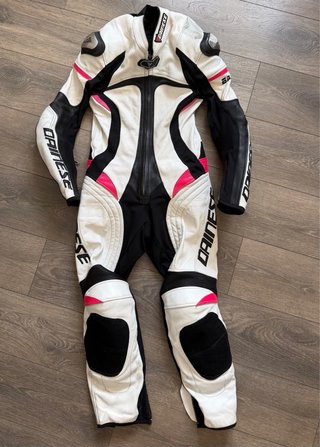 Mono de moto mujer