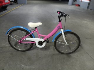 Bicicleta infantil rosa y azul. No realizo envío