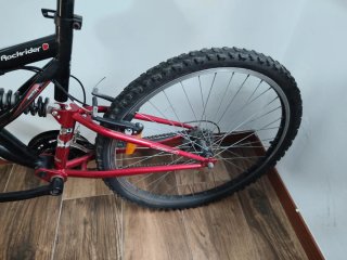 Bicicleta Decathlon Roja
