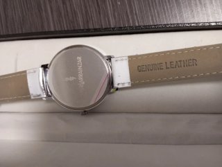 Reloj Javier Larrainzar Plateado Sin Estrenar