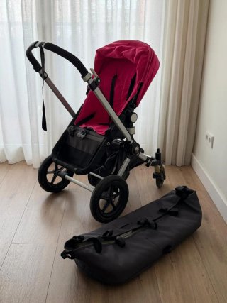 Cochecito Bugaboo con cuco y funda