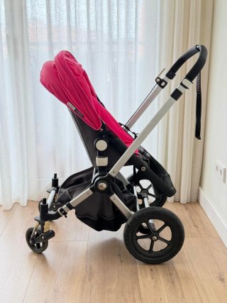 Cochecito Bugaboo con cuco y funda