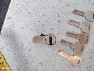 2 Bombines y Llaves de Cerradura de seguridad